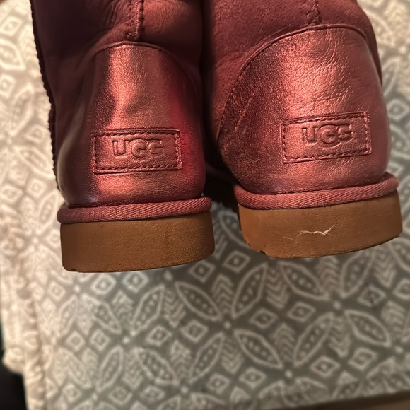 Burgundy UGG Boots size 9 - Picture 3 of 9